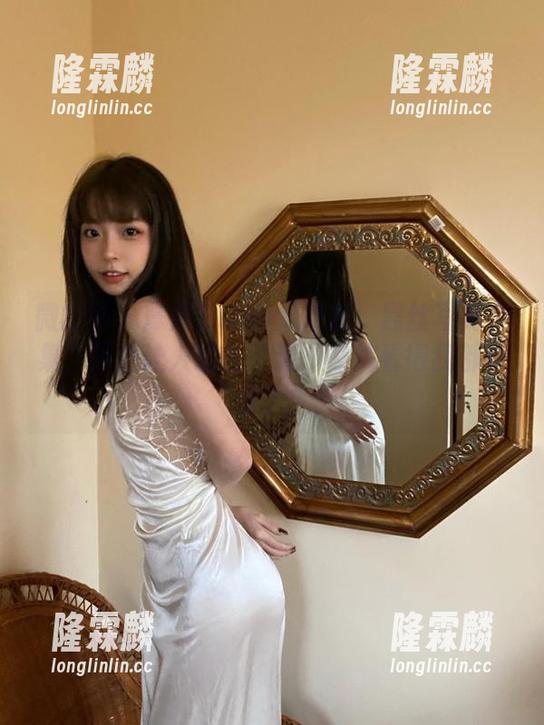 陈妮妮UNI 微密圈 - 陈妮妮UNI又来啦!黑丝写真合集,简直让人意乱情迷,照片看得我都快晕了!