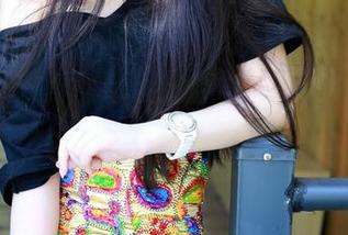 青豆客 – 在网盘的海洋里,快来下载这股黑色风潮,婕西儿在等你哦。